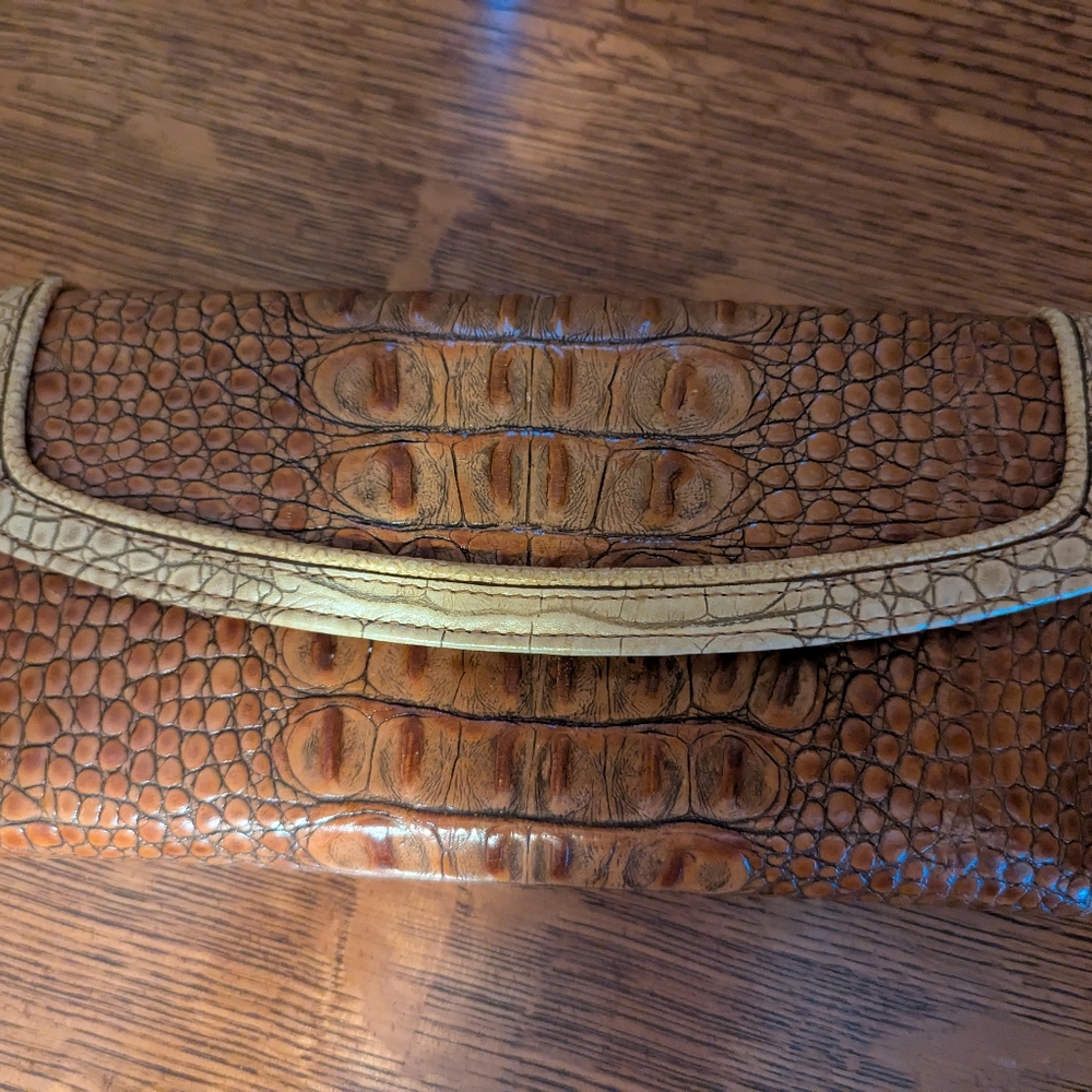 Brahmin wallet